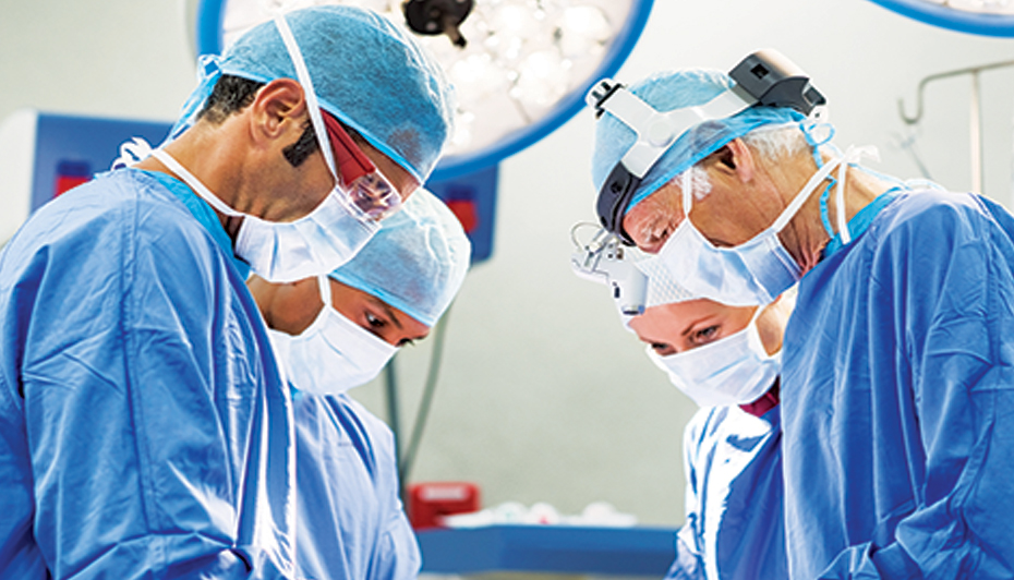 surgeon assistant vs surgical tech